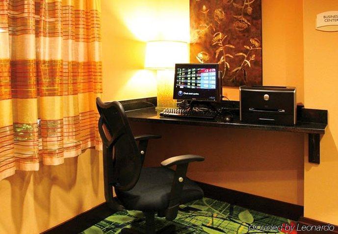 Fairfield Inn & Suites Hilton Head Island Блъфтън Стая снимка